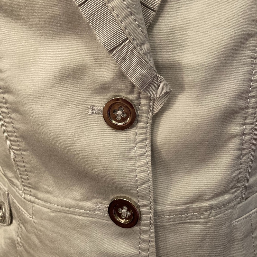 LAST CHANCE! White House Black Market Beige Jacket - Picture 4 of 9
